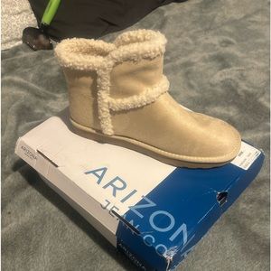 Arizona ancle woman boots